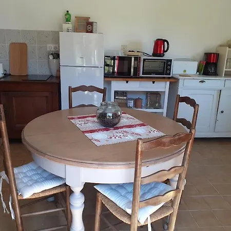 Du Petit Bois 2/5 Pers * Le Buisson-de-Cadouin