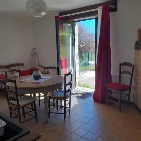 Du Petit Bois 2/5 Pers شقة Le Buisson-de-Cadouin