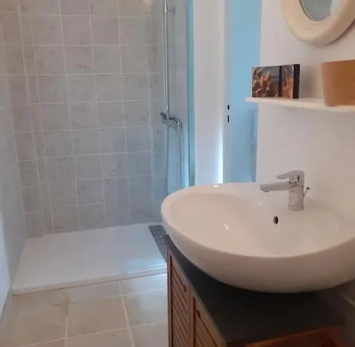 Du Petit Bois 2/5 Pers Apartment Le Buisson-de-Cadouin